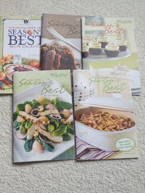 Set Of 5 Pampered Chef Season's Best Recipe Collection